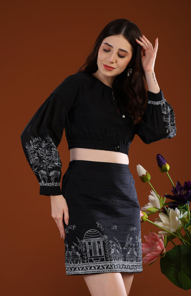 Deer Garden Madhubani black Crop Top